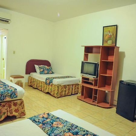 Glorianna Hotel Montego Bay Eksteriør bilde