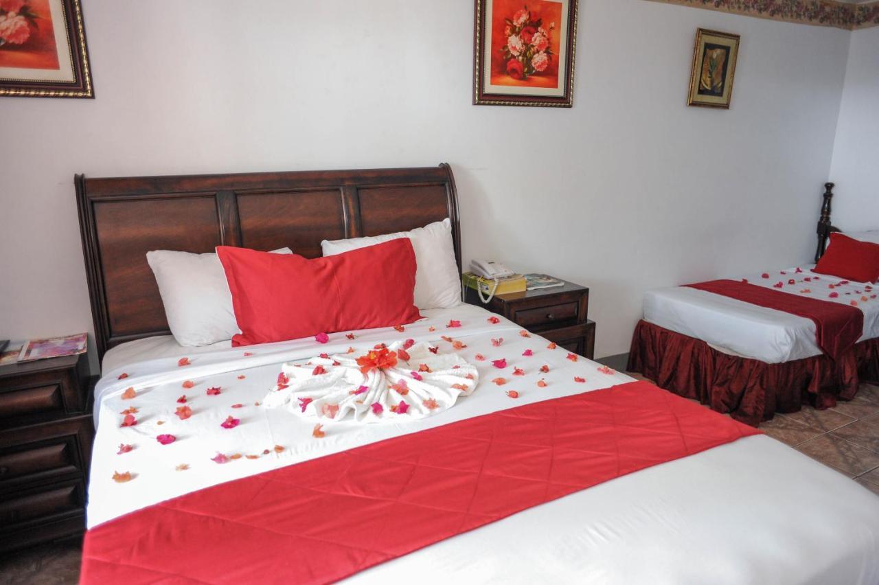 Glorianna Hotel Montego Bay Eksteriør bilde