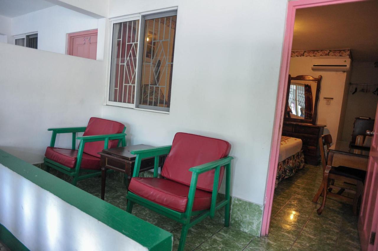 Glorianna Hotel Montego Bay Eksteriør bilde
