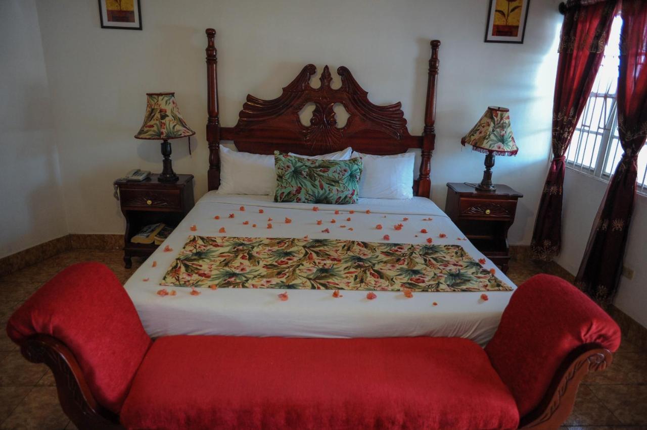 Glorianna Hotel Montego Bay Eksteriør bilde