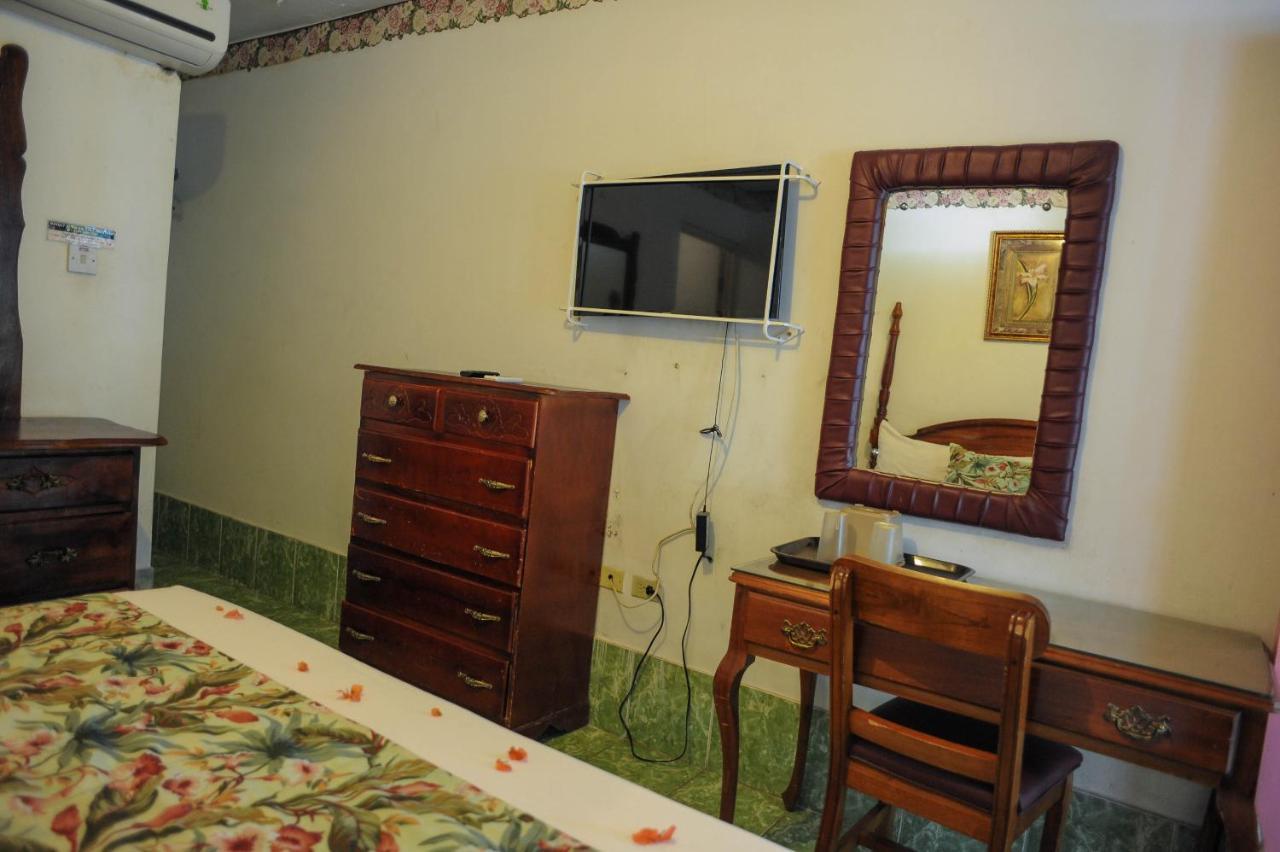 Glorianna Hotel Montego Bay Eksteriør bilde