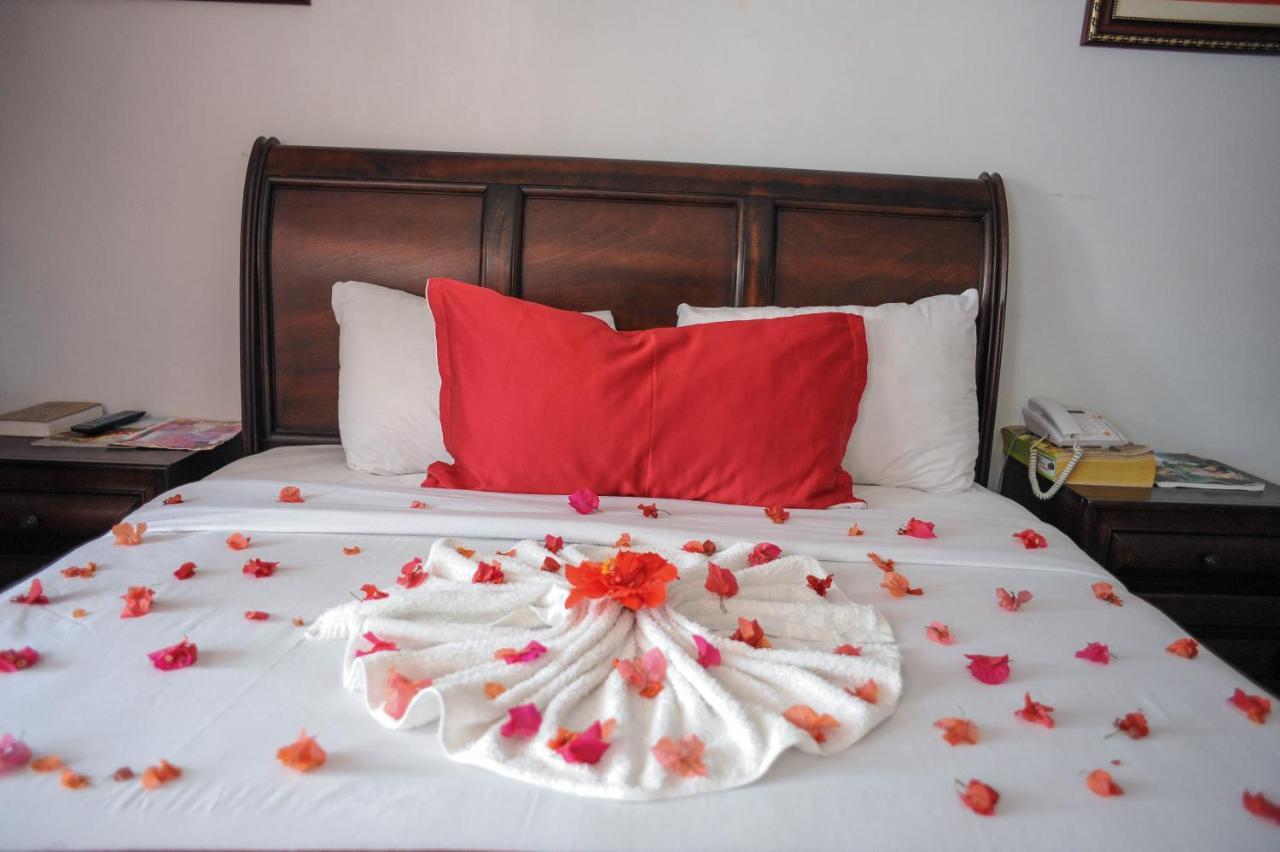 Glorianna Hotel Montego Bay Eksteriør bilde